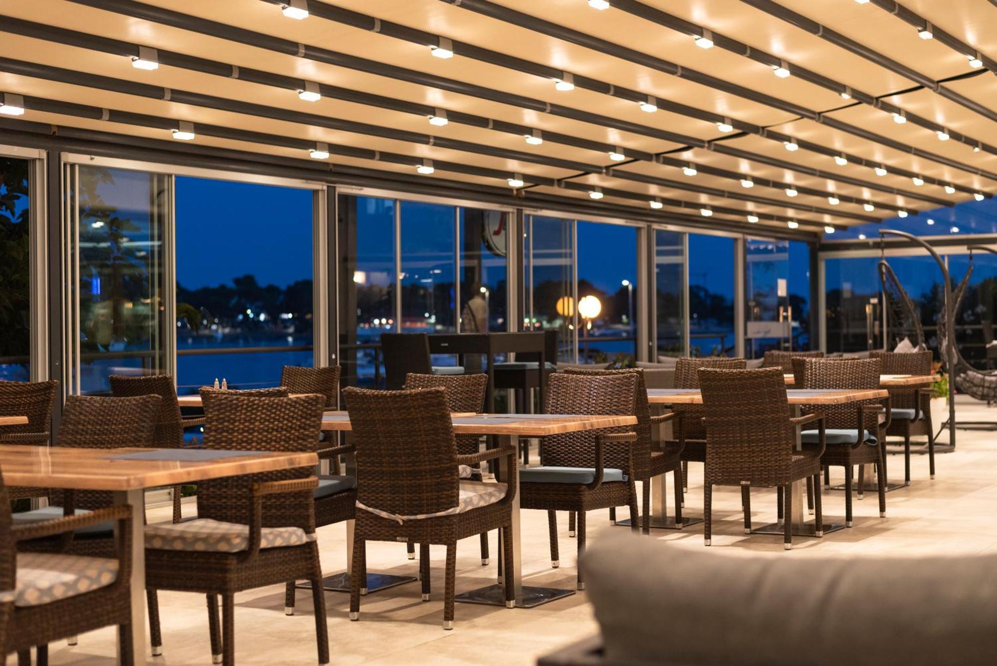 Hotel Petrcane Ngoại thất bức ảnh