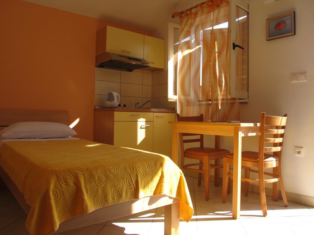 Hotel Petrcane Ngoại thất bức ảnh